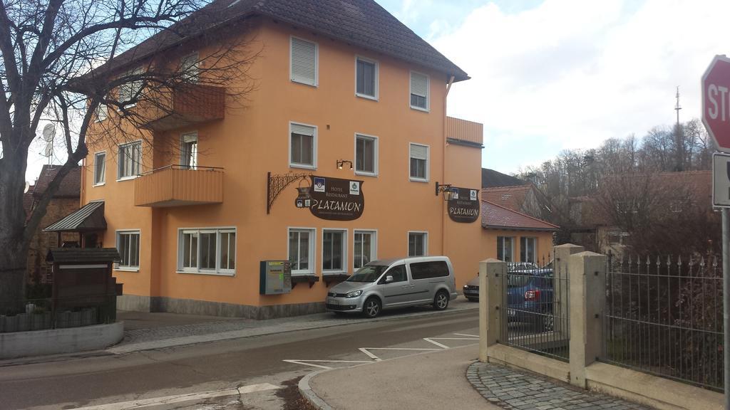 Hotel Restaurant Platamon Feuchtwangen Exteriér fotografie